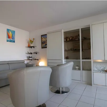With Balcony And View On The Port Apartment *